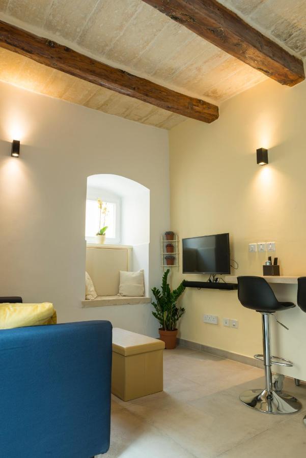Authentic Gf Apartment With Terrace At The 3 Cities Marina Cospicua Екстериор снимка
