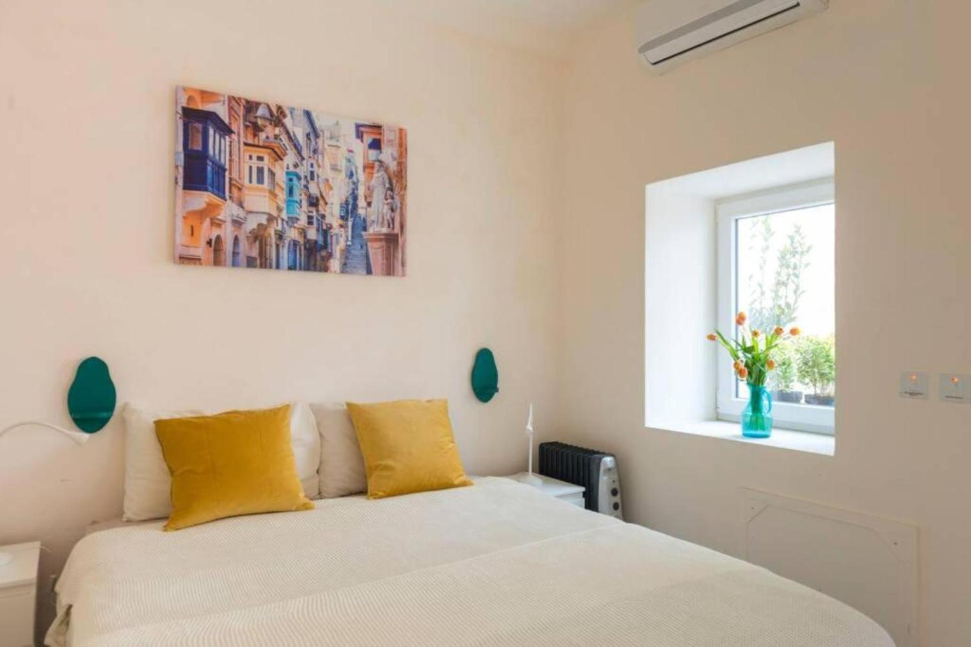 Authentic Gf Apartment With Terrace At The 3 Cities Marina Cospicua Екстериор снимка